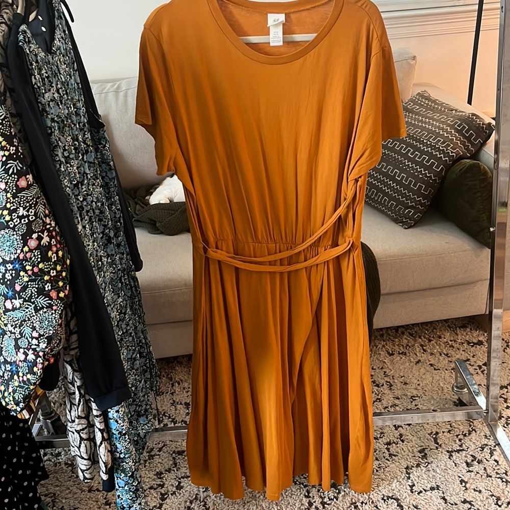 H&M mustard ankle length tee dress plus XL flare wrap new without tags